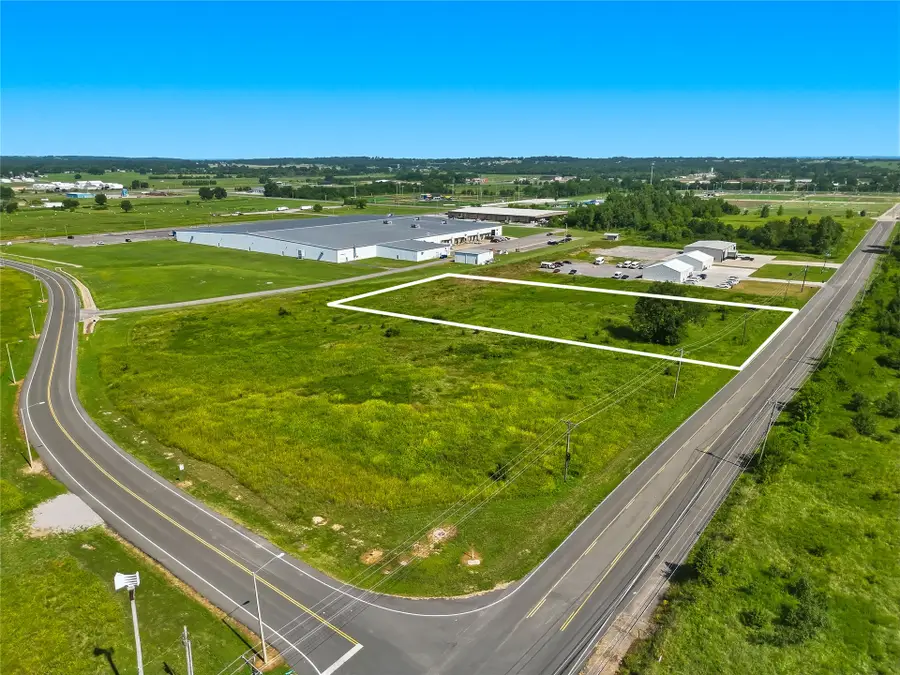 1010 Moccasin Avenue, Tahlequah, OK 74464 - #2