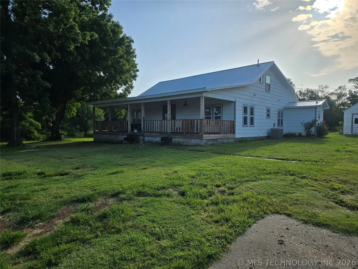 2000 4th Street, Pawnee, OK 74058 - #1