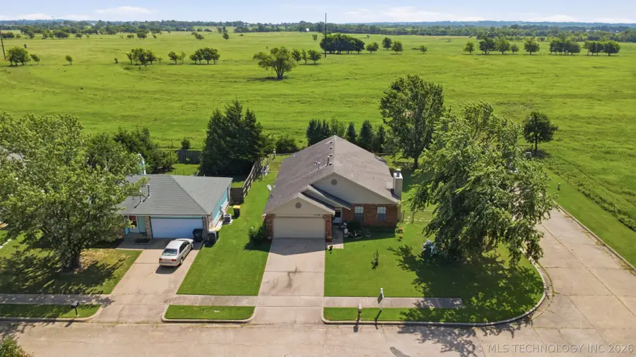 17787 S Santa Fe Street, Mounds, OK 74047 - #2