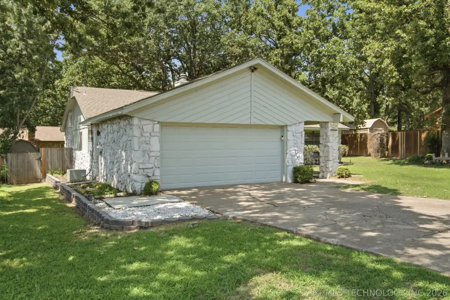 503 W 33rd Street, Sand Springs, OK 74063 - #2