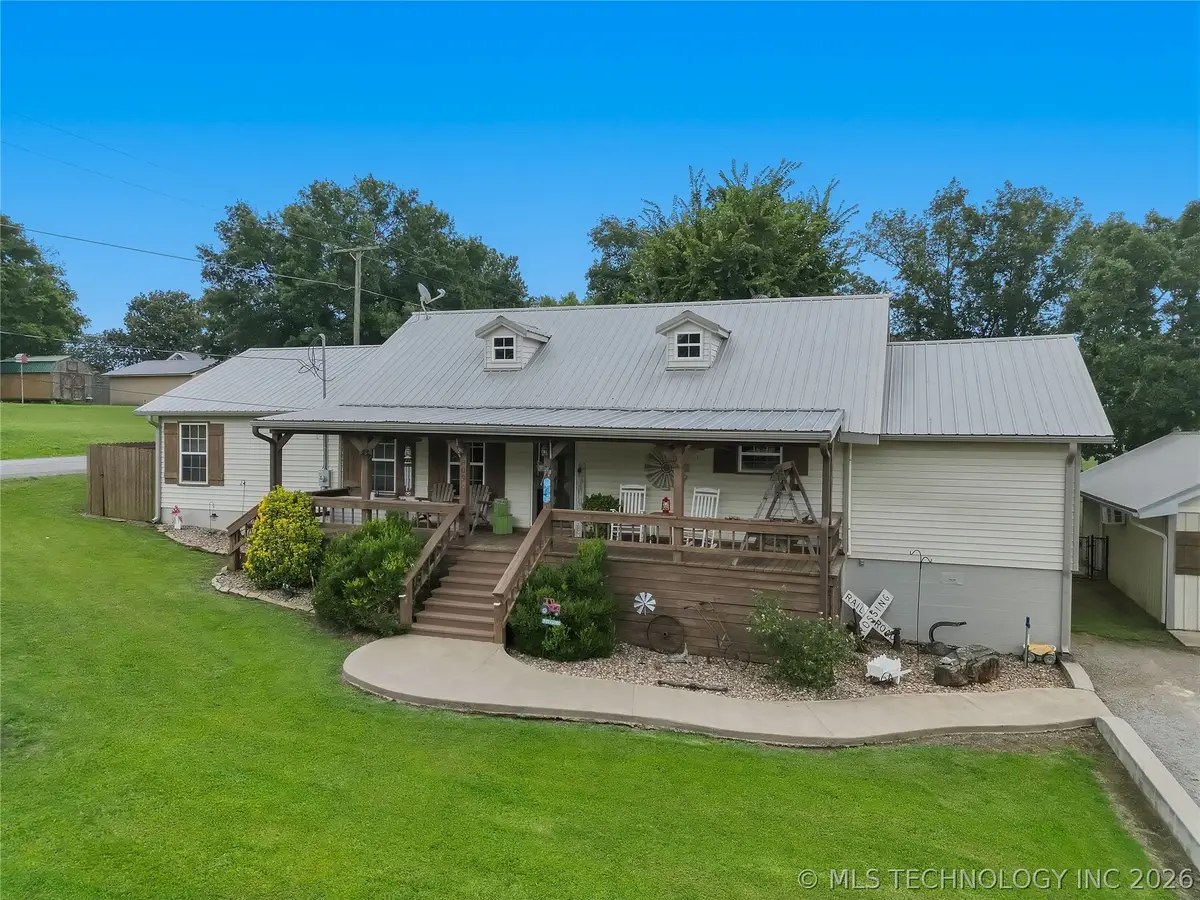 809 N K Street, Quinton, OK 74561 - #1