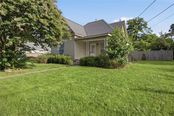 422 S Bristow Avenue S, Coweta, OK 74429