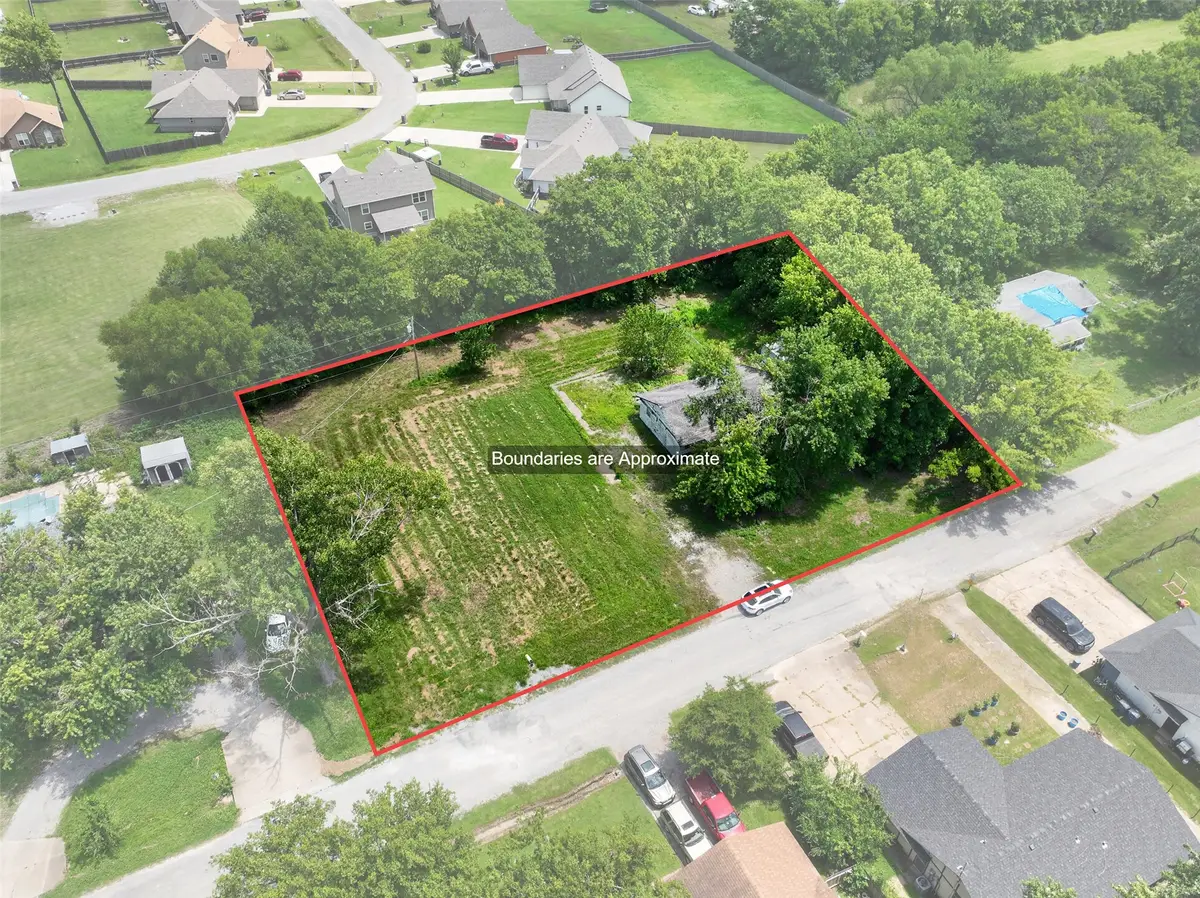 320 N 2nd Street, Chouteau, OK 74337 - #1
