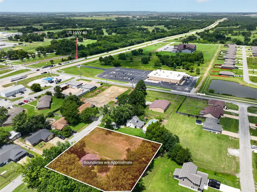 320 N 2nd Street, Chouteau, OK 74337 - #3