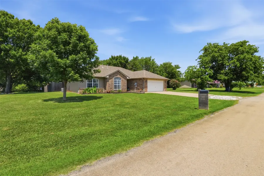 208 S 9th Avenue E, Stroud, OK 74079 - #3