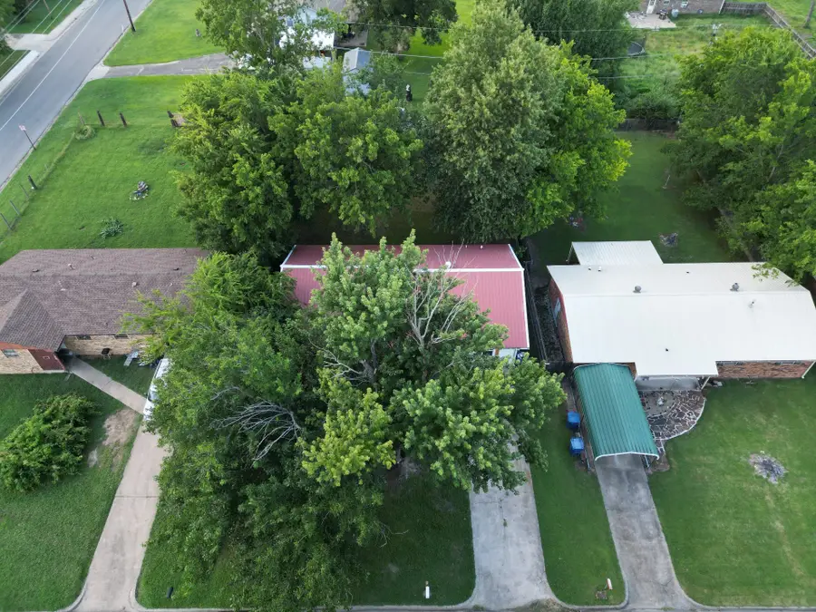 411 W Park Avenue, McAlester, OK 74501 - #2