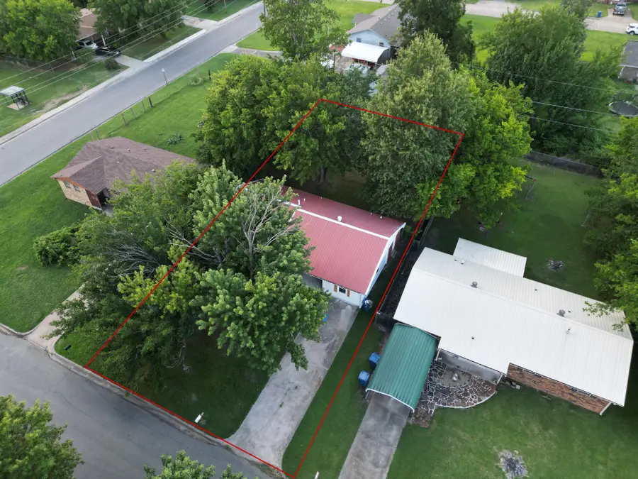 411 W Park Avenue, McAlester, OK 74501 - #3