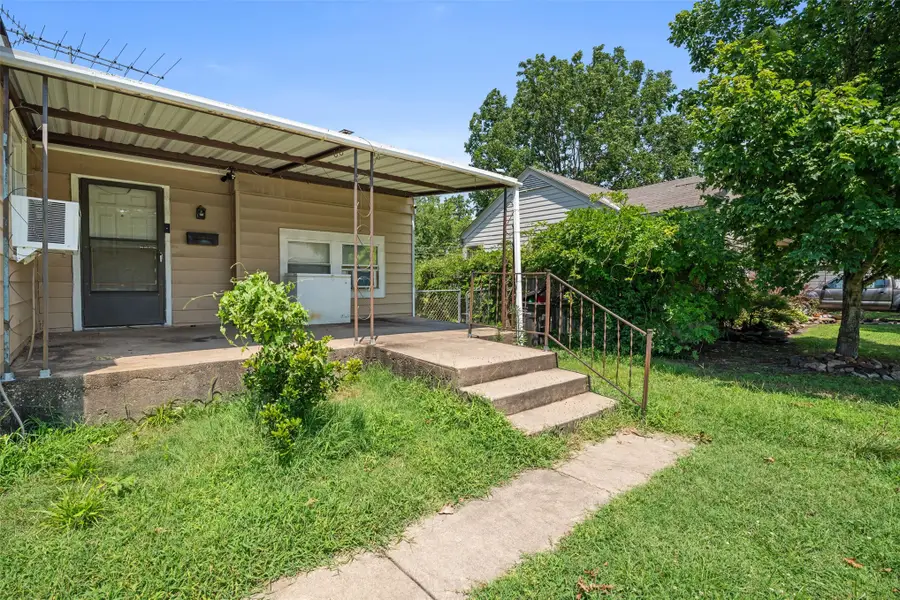 313 N Santa Fe Avenue, Bartlesville, OK 74003 - #3