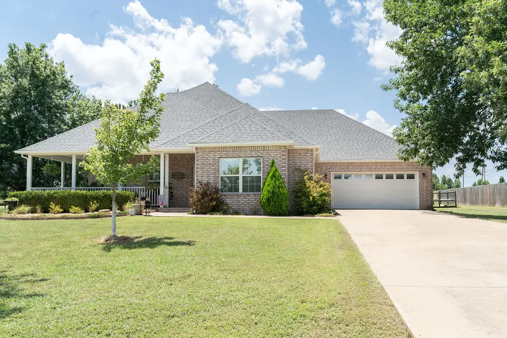 200 N Woodchuck Lane, Skiatook, OK 74070 - #1