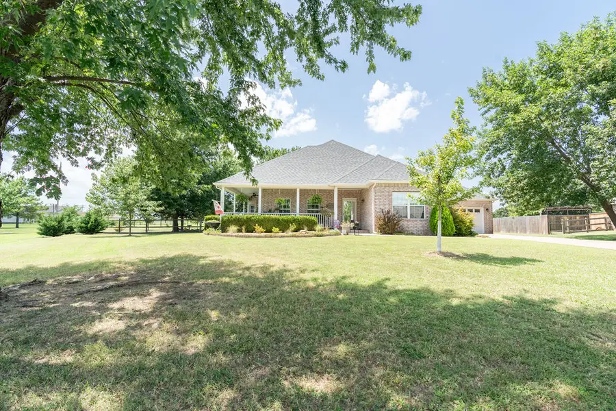200 N Woodchuck Lane, Skiatook, OK 74070 - #3