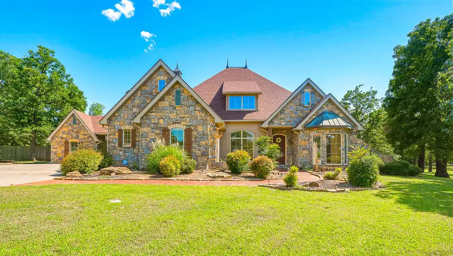 1202 Walker Circle, Ada, OK 74820 - #3