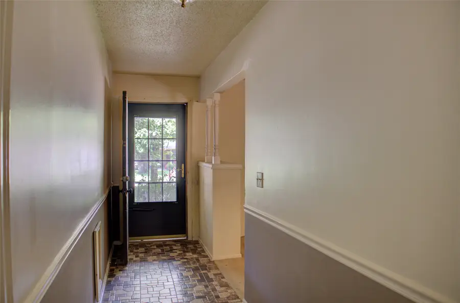 5039 S 26th West Avenue, Tulsa, OK 74107 - #2
