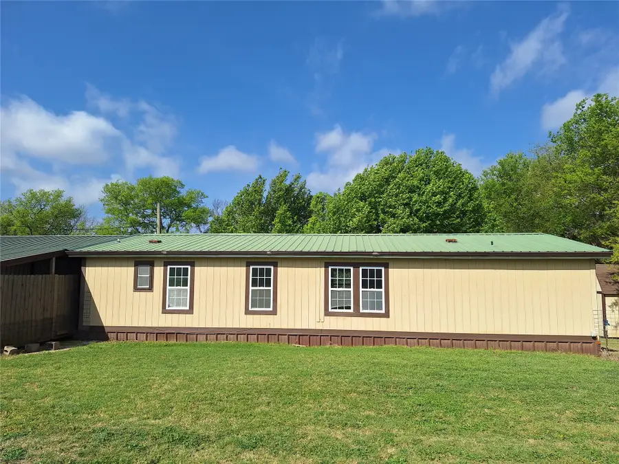 200 W 7th Street, Stratford, OK 74872 - #3