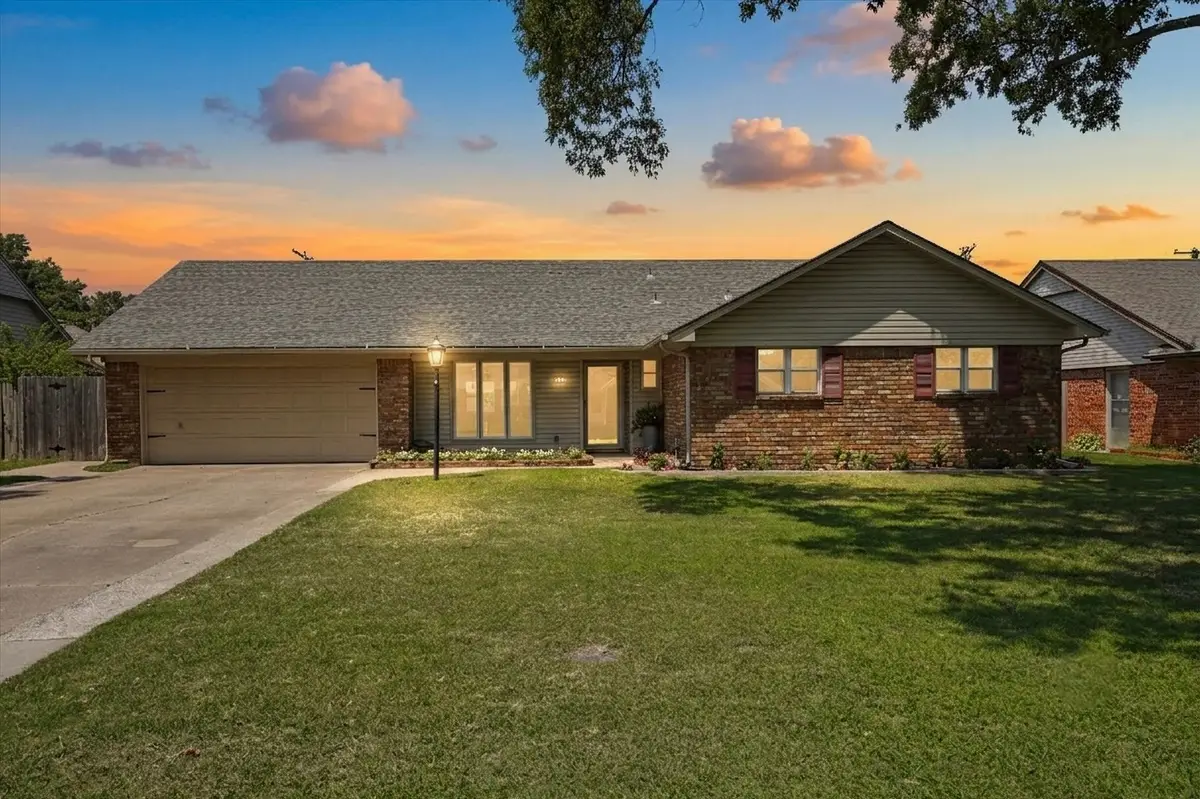 8531 E 35th Street, Tulsa, OK 74145 - #1