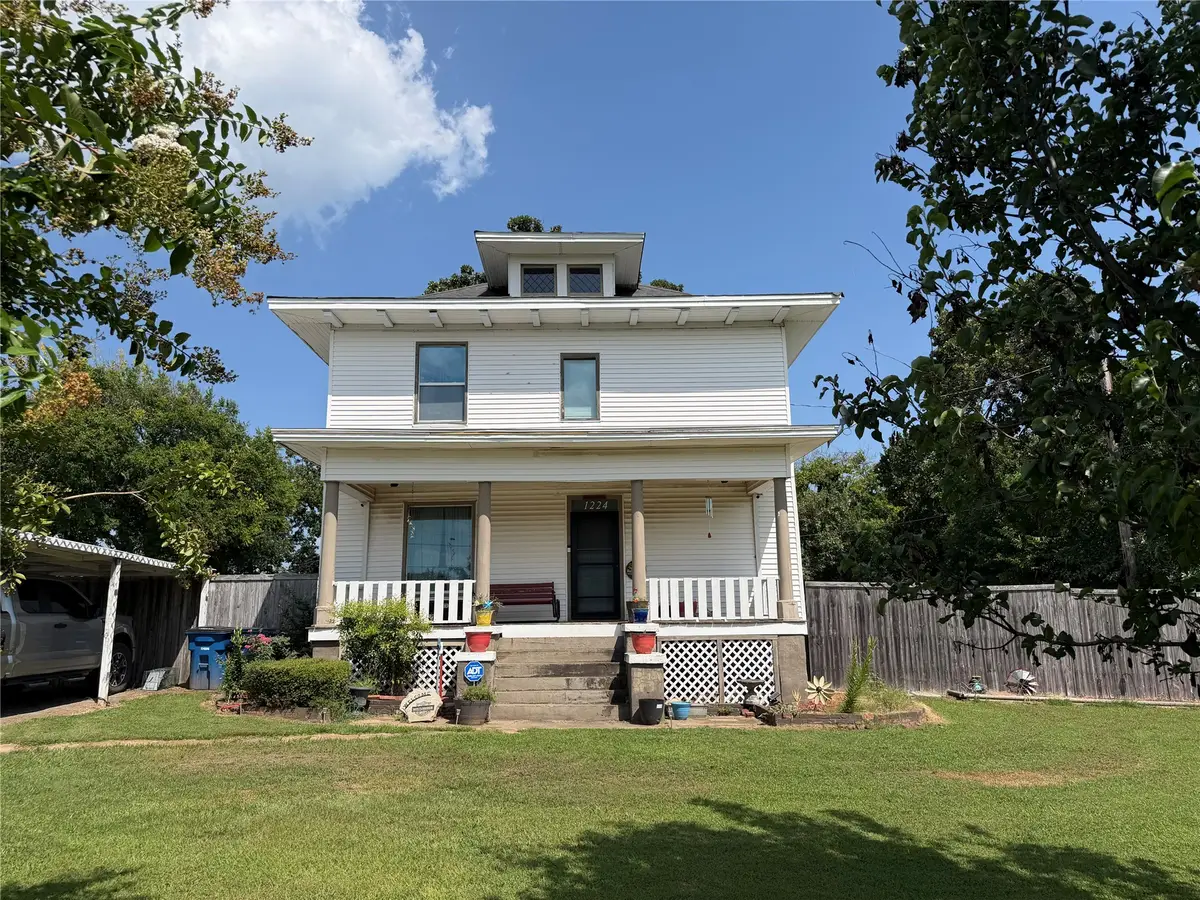 1224 S 7th Street, McAlester, OK 74501 - #1