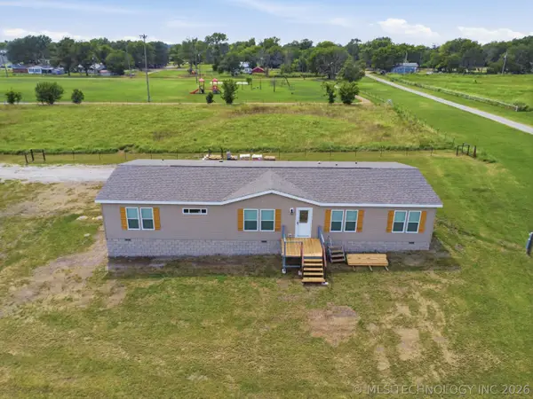315 E Elevator Street, Delaware, OK 74027