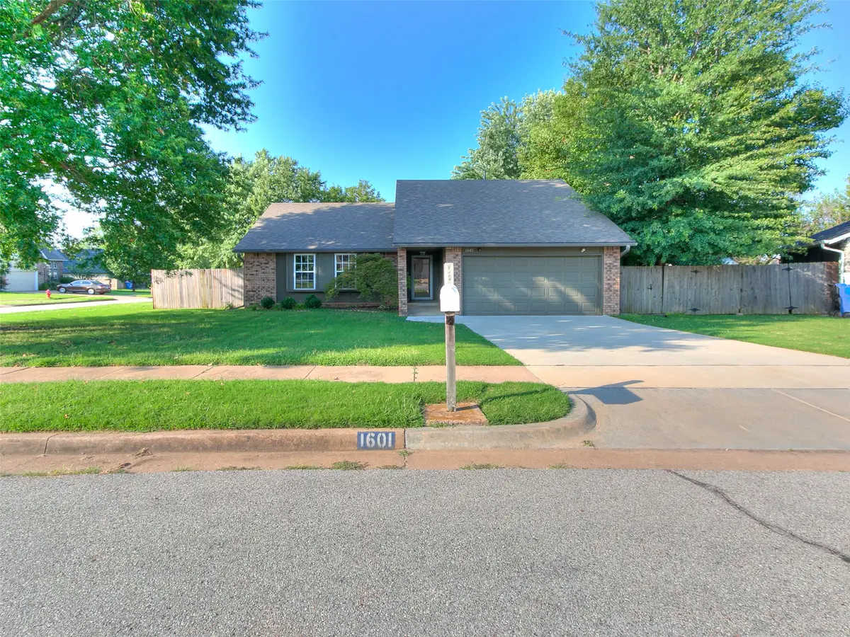 1601 W Roanoke Street N, Broken Arrow, OK 74011 - #1