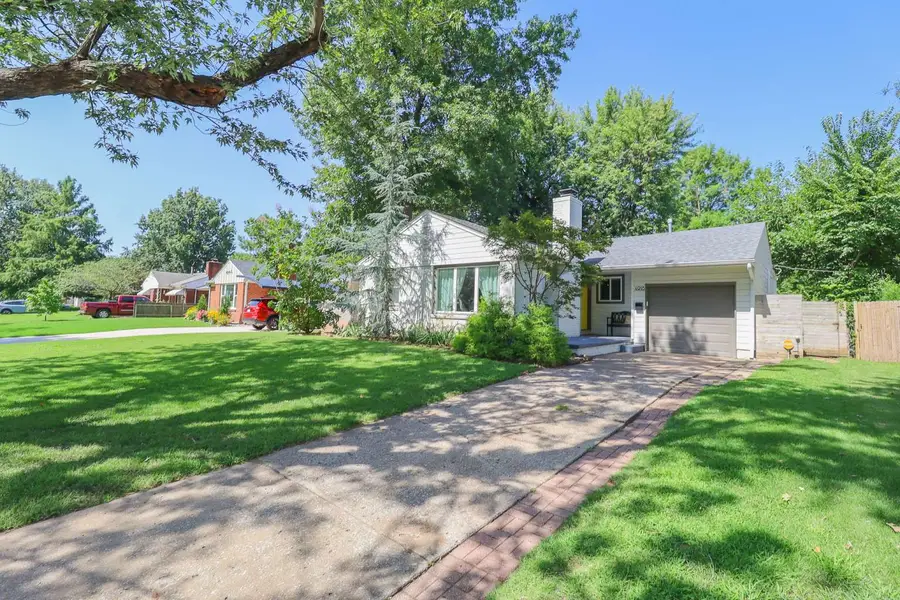 4918 S Madison Avenue, Tulsa, OK 74105 - #2