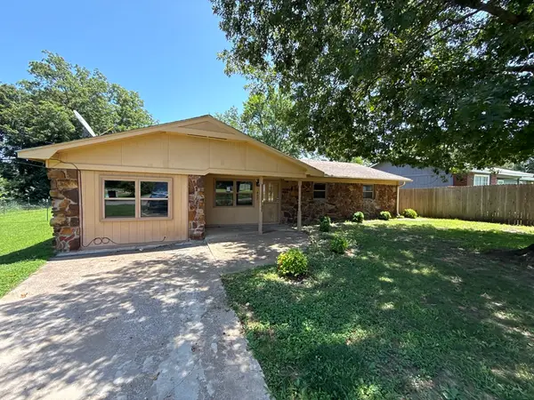 402 S Osage Avenue, Beggs, OK 74421