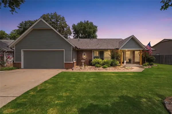 2412 Westwood Drive, Claremore, OK 74017