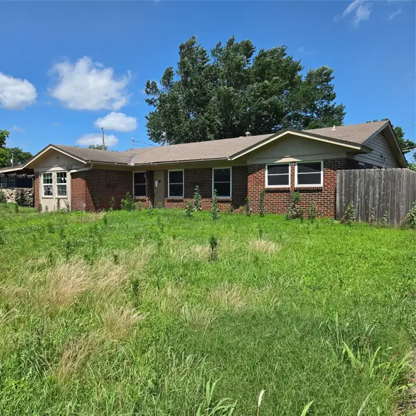 425 NW Oak Park Road, Bartlesville, OK 74003