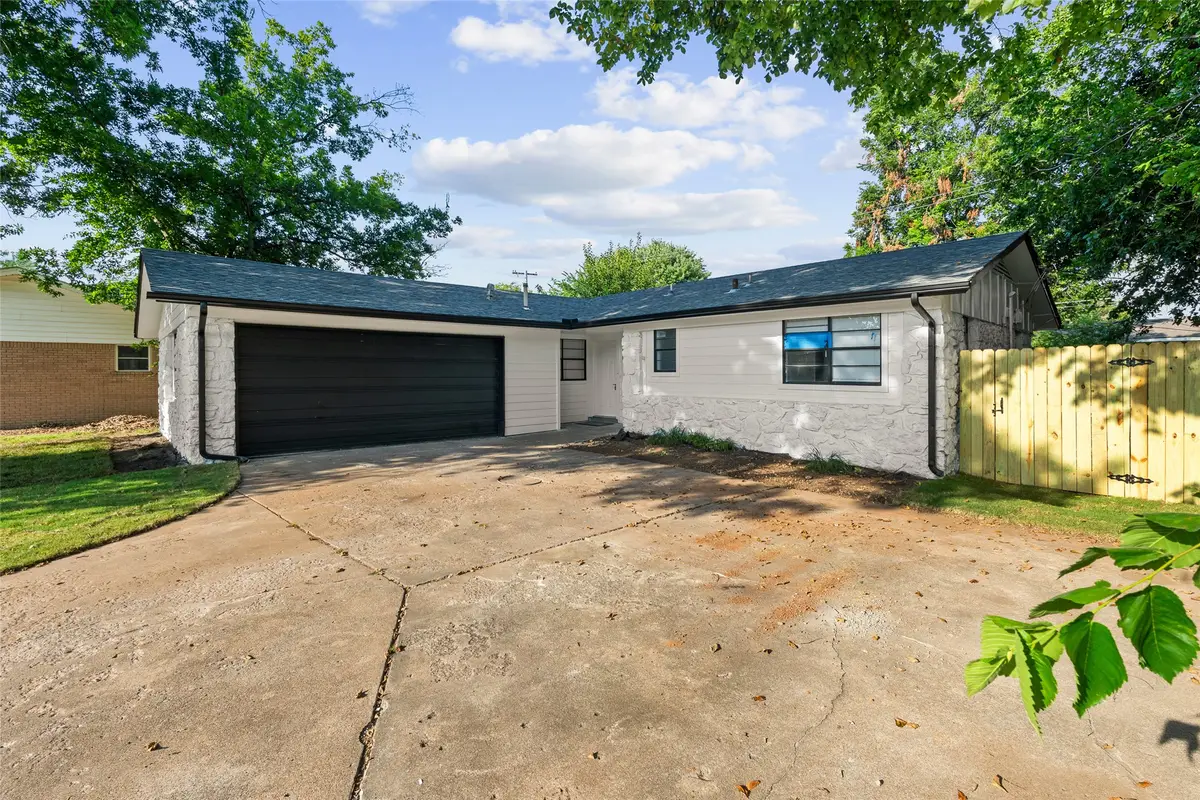1017 N Hickory Place, Broken Arrow, OK 74012 - #1