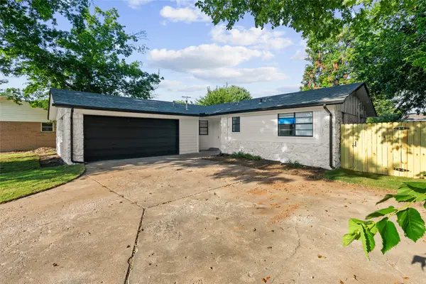1017 N Hickory Place, Broken Arrow, OK 74012