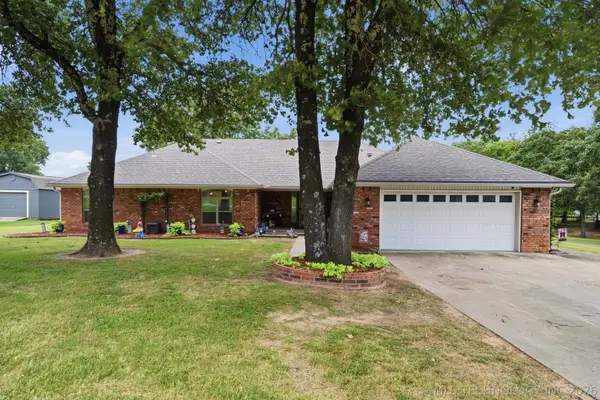 5570 S 286th Avenue E, Broken Arrow, OK 74014