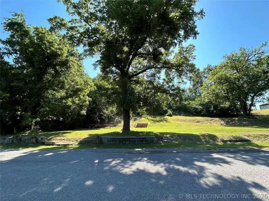 306 N Water, Locust Grove, OK 74352 - #3