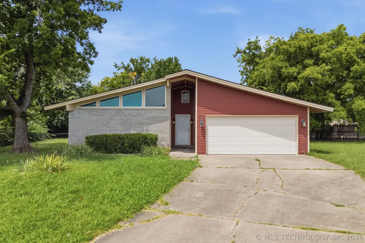 9902 E 28th Place, Tulsa, OK 74129 - #1