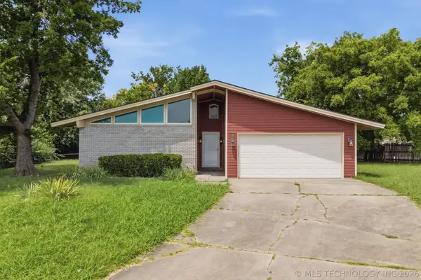 9902 E 28th Place, Tulsa, OK 74129