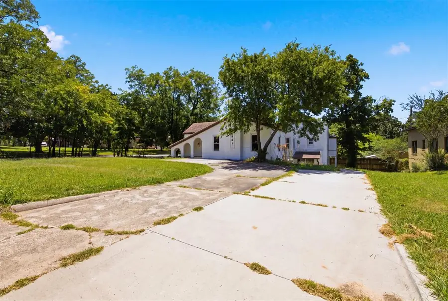 831 E 17th, Ada, OK 74820 - #3