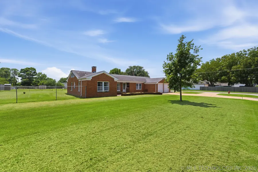 603 E Elgin Place, Broken Arrow, OK 74012 - #2