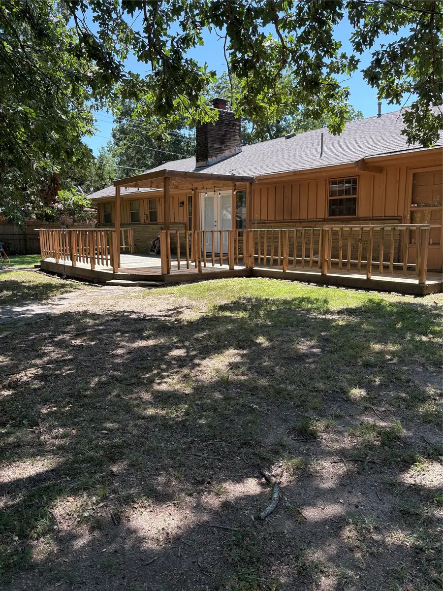 717 E Seneca Street E, Tahlequah, OK 74464 - #2