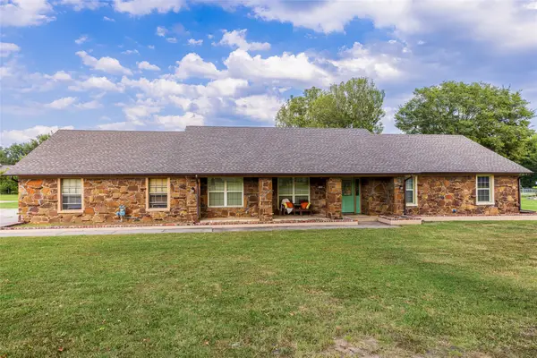 24445 S Rogers Drive, Claremore, OK 74019