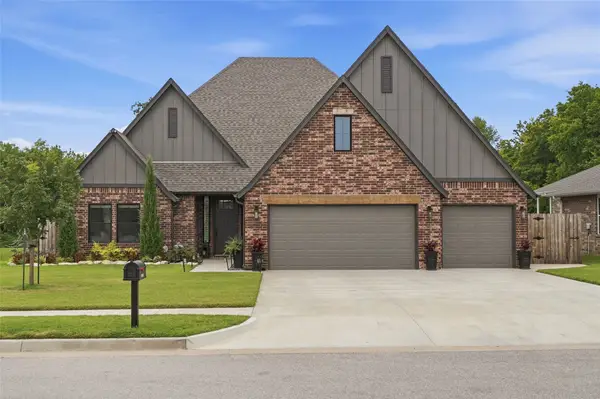 2041 E 129th Street S, Jenks, OK 74037