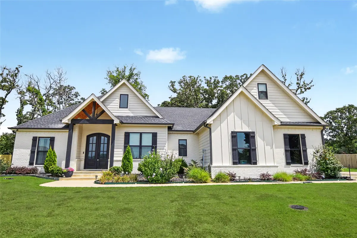 16625 W Sierra Circle, Tahlequah, OK 74464 - #1