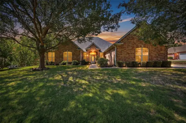 3201 Greenbriar, Durant, OK 74701