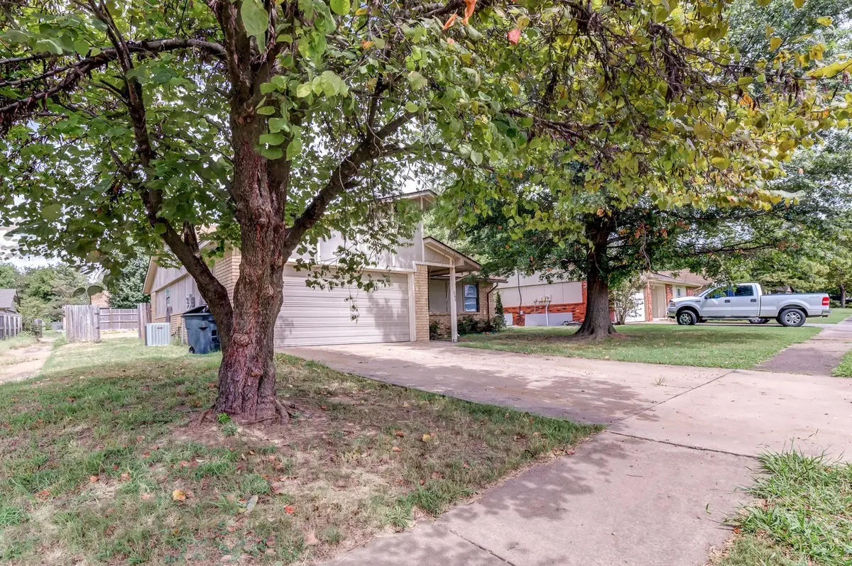 200 W Delmar Street, Broken Arrow, OK 74012 - #1