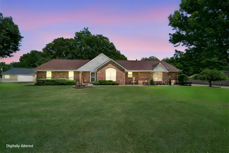 945 N Country Meadow Lane, Skiatook, OK 74070 - #2