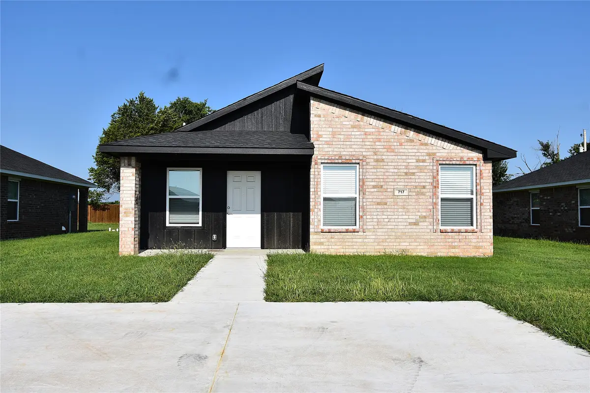 717 Elm Street, Seminole, OK 74868 - #1
