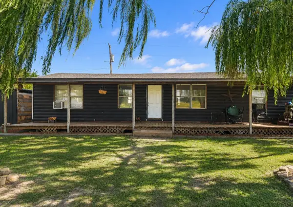 421157 E 1090 Road, Checotah, OK 74426