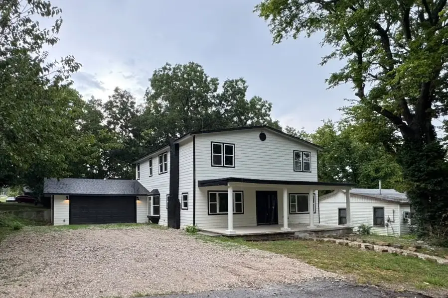 1516 W School Street, Claremore, OK 74017 - #3