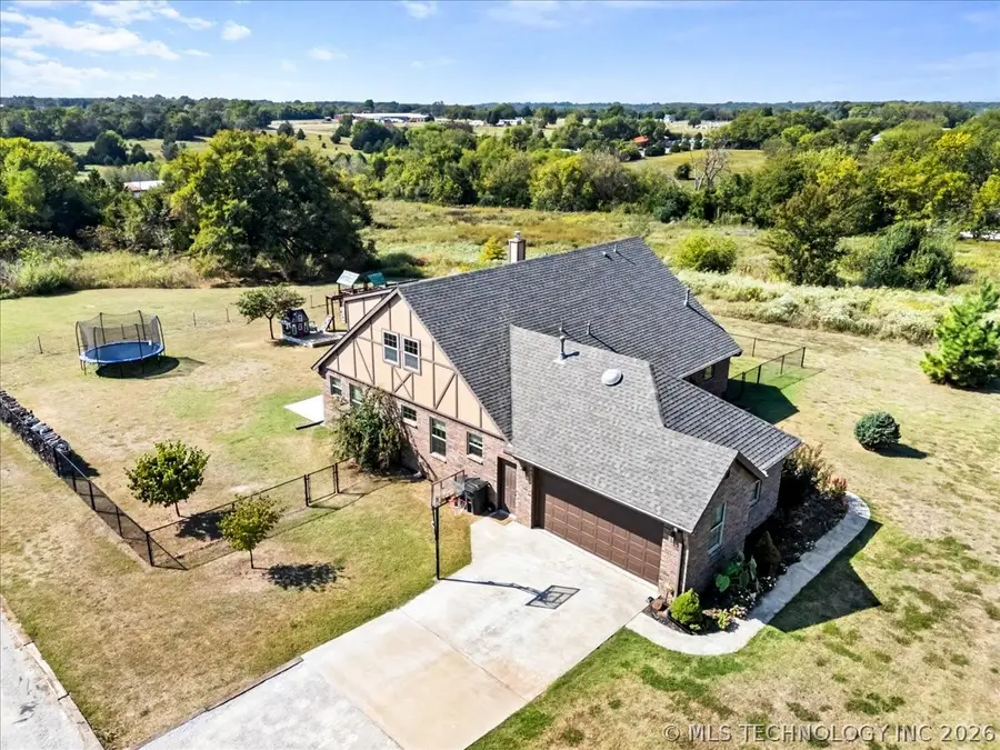 804 W Main Street N, Beggs, OK 74421 - #2