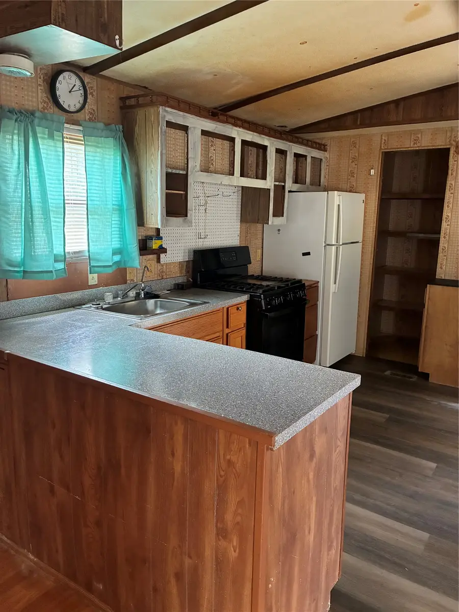 112 NW 5th Street, Anadarko, OK 73005 - #3