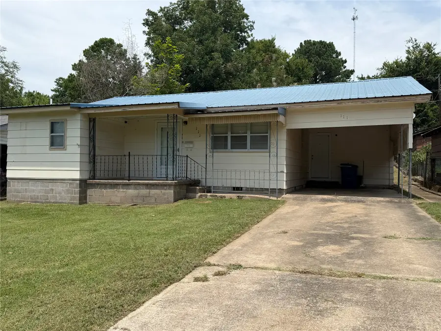 111 E Blair Avenue, Wilburton, OK 74578 - #2