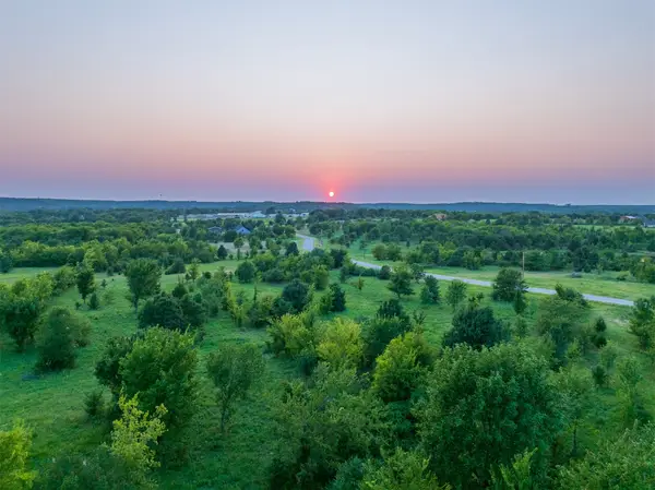 15 W 195th Street S, Mounds, OK 74047
