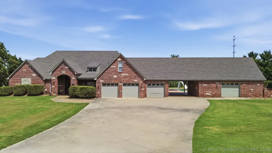 5758 W 41st Street, Tulsa, OK 74107 - #3