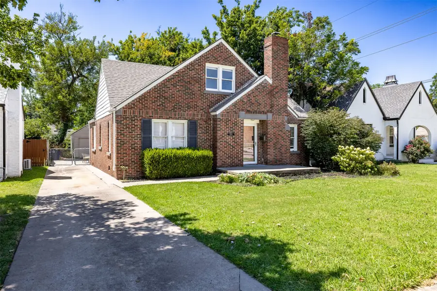 1208 S Columbia Avenue, Tulsa, OK 74104 - #2