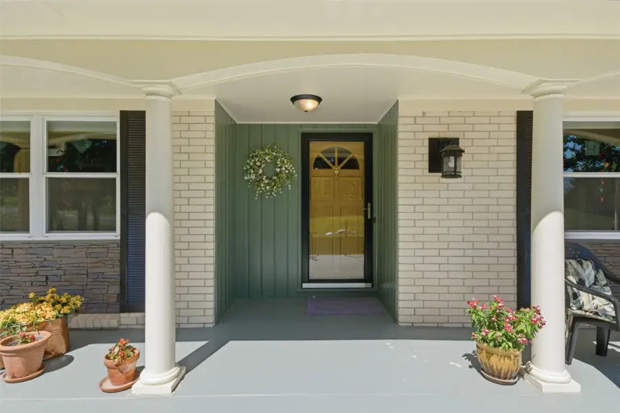 735 W Holiday Lane, Claremore, OK 74017 - #2